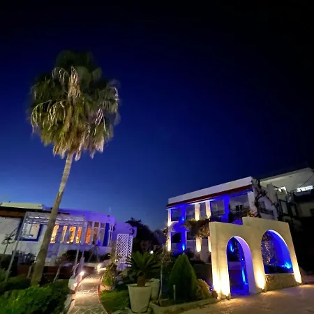 Scala Aparts & - Rhodes