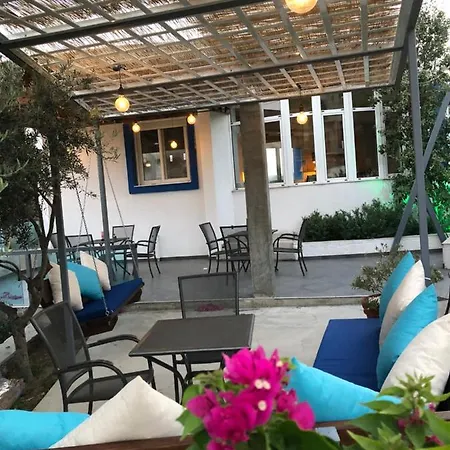 Scala Aparts & - Rhodes